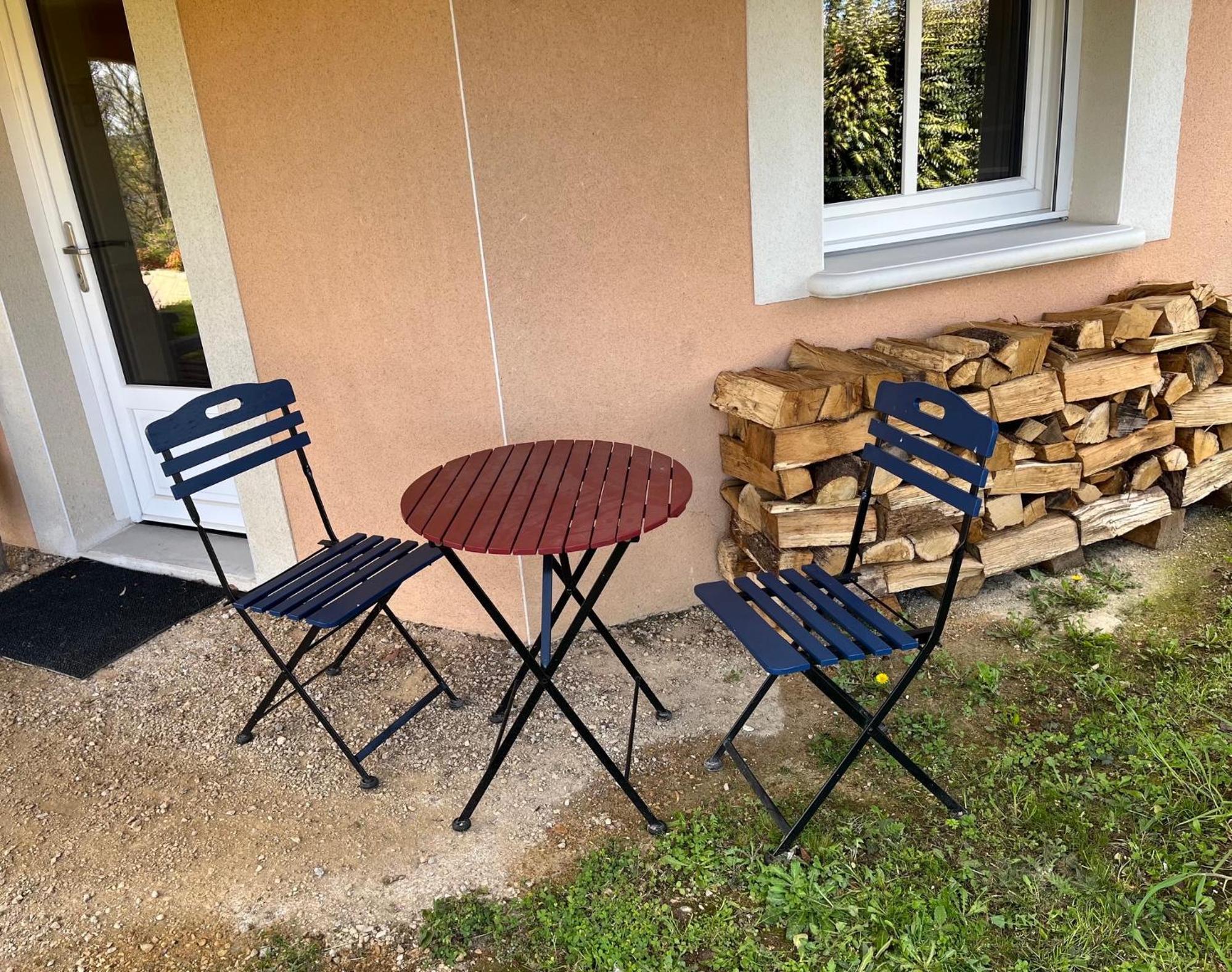 דירות Vernaison Comme Dans Un Ecrin - T2 De 50 M² Avec Jardin, Terrasse Et Piscine מראה חיצוני תמונה